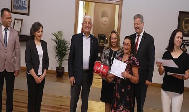 Evde Bakım Sertifikalarını Başkan Gürün Verdi
