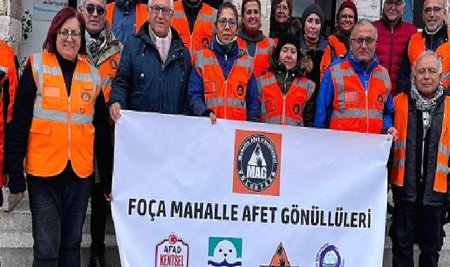FOÇA ‘ nın mahalle afet gönüllüleri halkı depreme karşı hazırlıyor