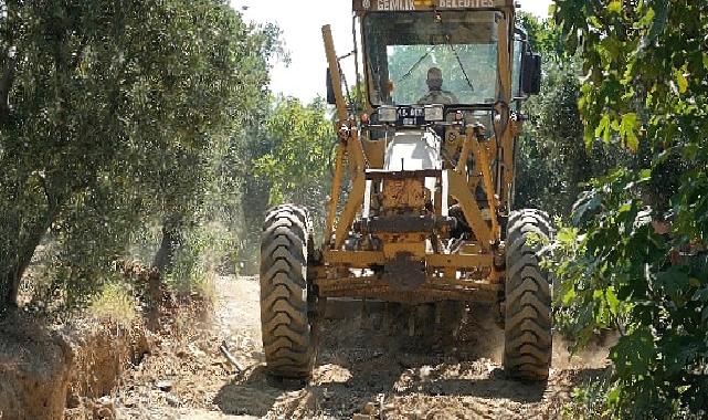 Gemlikli çiftçiye arazi yolu desteği