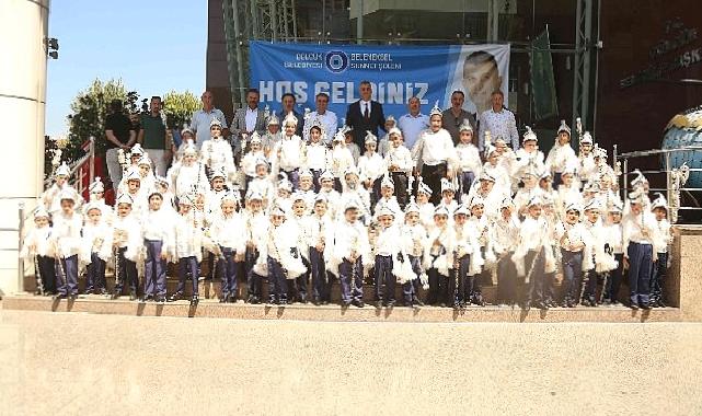 Gölcük’te muhteşem sünnet şöleni