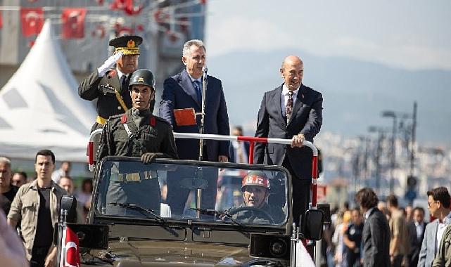 İzmir’de “Zafer” coşkusu