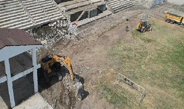 Kumluca Stadyum projesi için ilk kazma vuruldu
