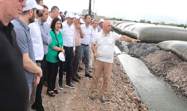 Muhtarlardan Dip Çamuru Temizliğine tam not