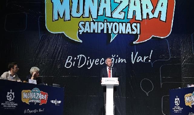 Münazarada ödüller sahiplerini buldu