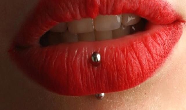Piercing Yaptıracaklara Kötü Haber: Alerjik Reaksiyonlara Yol Açabilir!