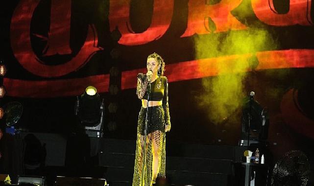 Rock müziğin sevilen isimlerinden Fatma Turgut, önceki akşam Turkcell Vadi’de konser verdi.