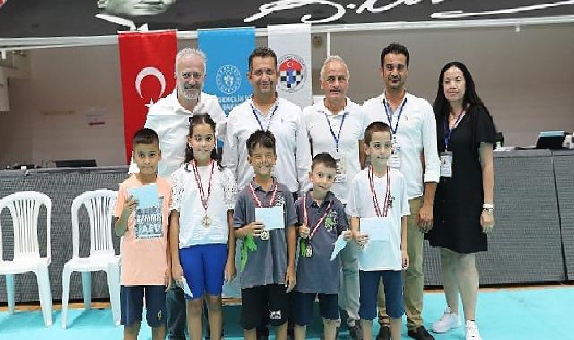 Satranç Tutkunları Aliağa’da Buluştu