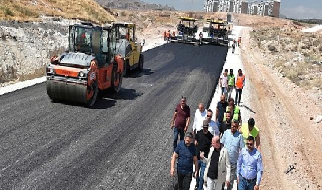 Selçuklu Belediye Başkanı Ahmet Pekyatırmacı, yıl içinde 150 bin ton sıcak asfalt dökeceklerini söyledi
