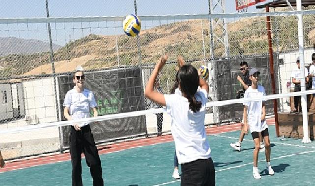 Team Paribu ve İhtiyaç Haritası, Hatay’da 400 çocuk ve gencin faydalanacağı spor alanı inşa etti