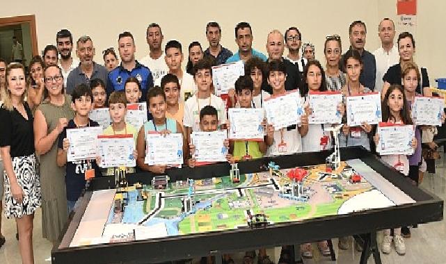 Yenişehir Belediyesinin robotik kodlama eğitimleri aileleri de çocukları da mutlu etti