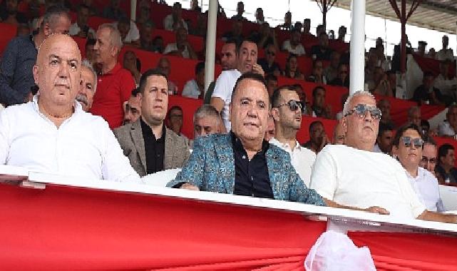 Başkan Böcek’ten Elmalı’ya güreş sahası sözü