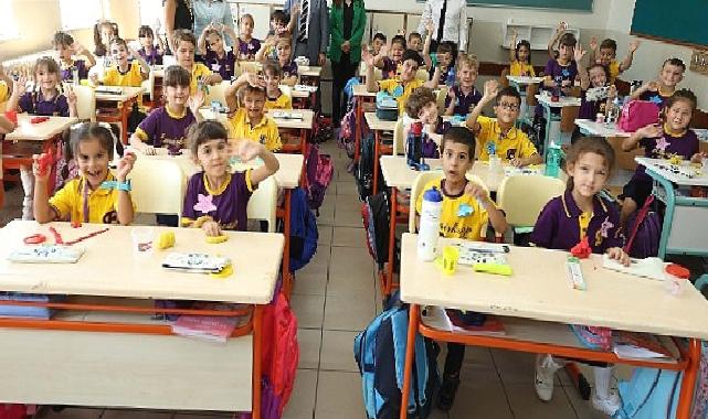 Başkan Erdem’den miniklere ilk gün sürprizi