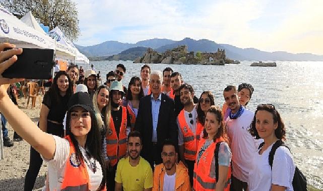 Büyükşehirden Üniversite Öğrencilerine Destek