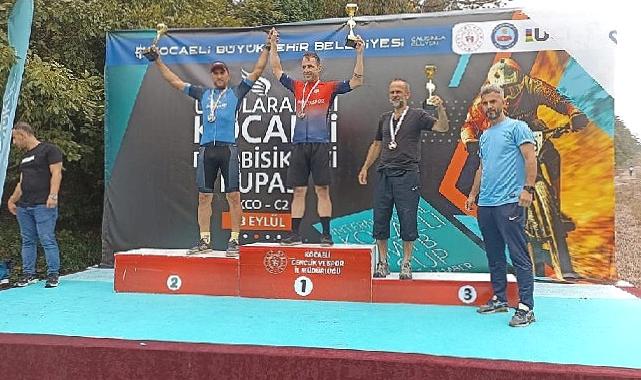 Dostum Bisiklet Takımı Kocaeli’den 3 Madalyayla Döndü