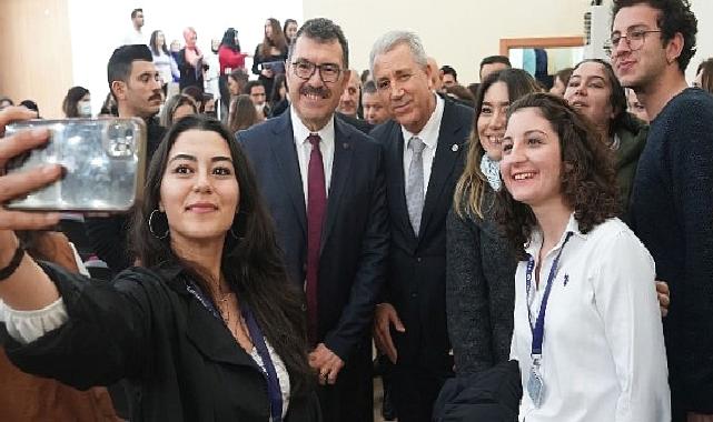 Ege Üniversitesi TÜBİTAK 2209-A ve 2209-B Öğrenci Projelerinde Zirveyi Bırakmıyor