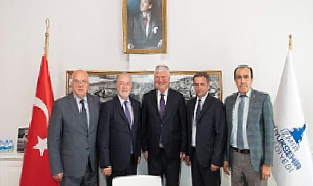 İzmir Büyükşehir Belediyesi Esnafla El Ele Olmaya Devam Edecek