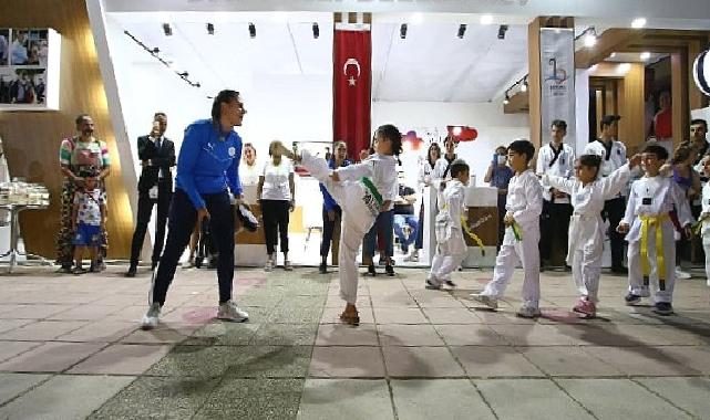 İzmir Fuarı’nda Bayraklı Belediyesi fark yarattı