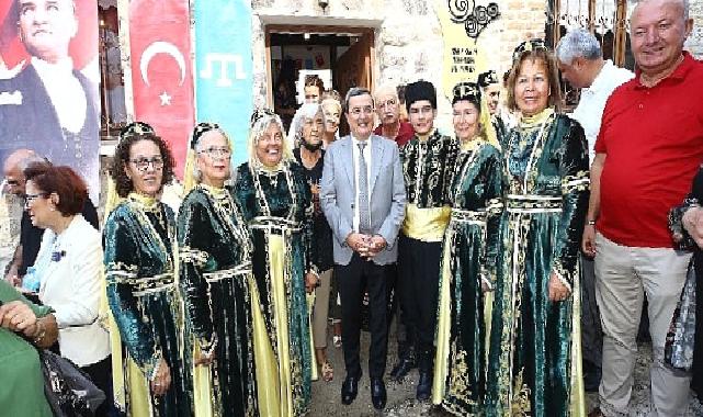 İzmir Kırım Türkleri ‘Evlerine’ Kavuştu