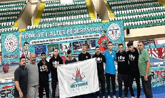 Nevşehir Belediyesi Gençlik ve Spor Kulübü’nün milli sporcusu Eray Çaylak Türkiye üçüncüsü oldu