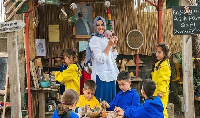 Öğrencileri için Doğada Sınıf Kuran İdealist Öğretmen: Rumeysa Çevlik