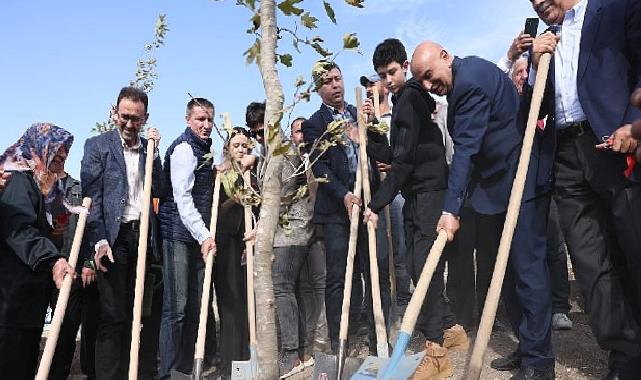 100. Yıl İmza Ormanı Fidan Dikme Töreni Keçiören’de gerçekleştirildi