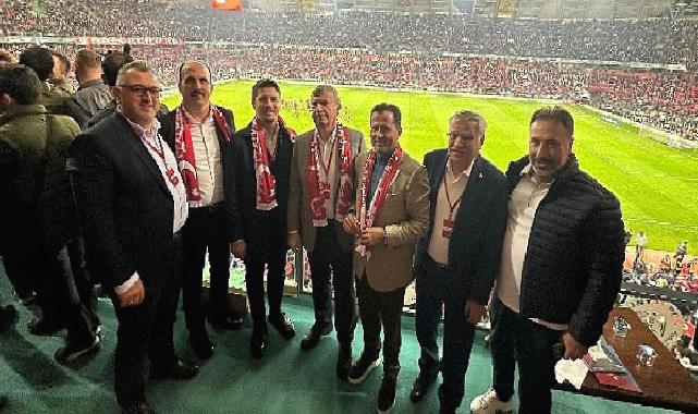 Başkan Altay Milli Takımı ve Konyalı Taraftarları Kutladı