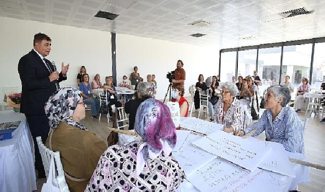 Başkan Tugay Karşıyakalı Kadınlarla Buluştu: “Kadınların Kent Yönetiminde Aktif Olmalarını Önemsiyoruz”
