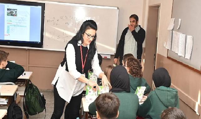 Başkan Usta’dan 100.yılda tüm öğrencilere anlamlı hediye