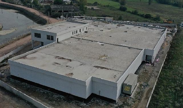 Büyükşehir Belediyesi’nin olası bir afette Marmara Bölgesine hizmet sunması için projelendirdiği Gıda Üretim Tesisinde çalışmalar devam ediyor