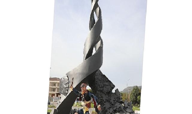 Büyükşehir Cumhuriyet’in 100.Yaşını 100.Yıl Anıtı ile Ölümsüzleştiriyor