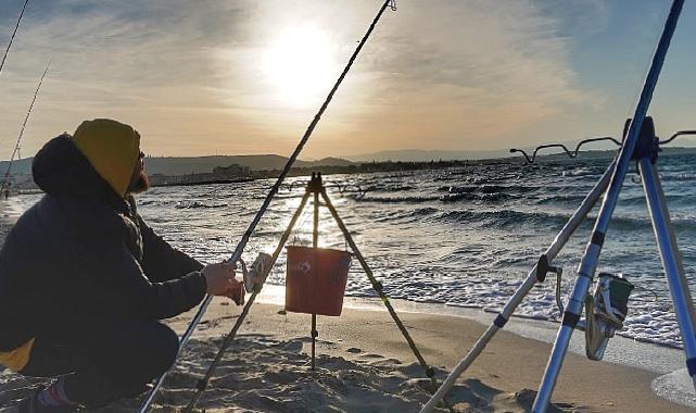 Çeşme’de 4. Surfcasting Balık Turnuvası Başlıyor