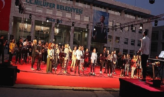 Dev Orkestradan Unutulmaz Cumhuriyet Konseri