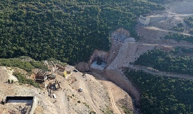 Dilovası Hastane yolunda köprü ayakları yükseliyor