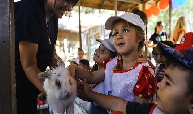 Dünya Hayvanları Koruma Günü’nde Miniklere Eğlenceli Gezi