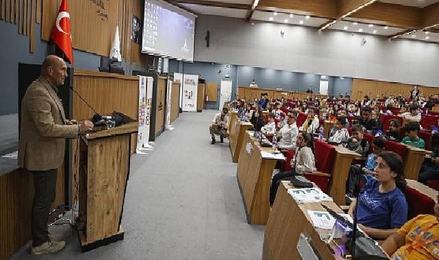 İzmir’de çocuklar söz sahibi