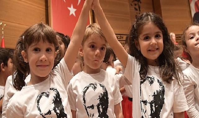 Kadıköy’de çocukların 100. yıl Cumhuriyet coşkusu
