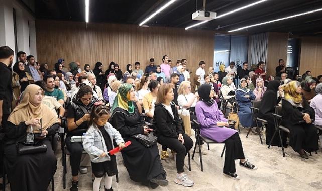 Kaplan: Kant’ın Doktora Tezi Besmeleyle Başlıyor