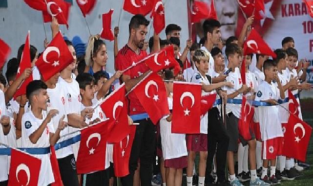 Karabağlar Belediyesi’nin düzenlediği futbol turnuvası yoğun ilgiyle gerçekleştirildi