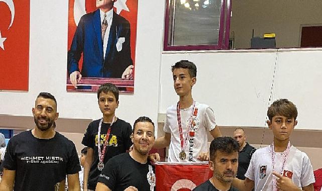 Kemer Belediyesi Kick Boks takımından 6 madalya