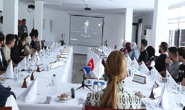 Rektör Hotar filistinli öğrencilerle buluştu