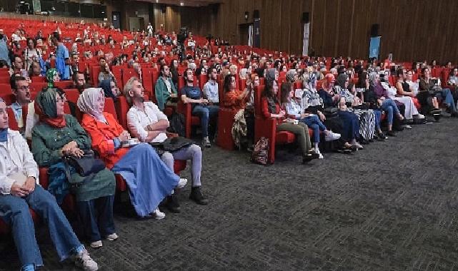 Sayar: Biz de Dünyaya Şekil Veriyoruz