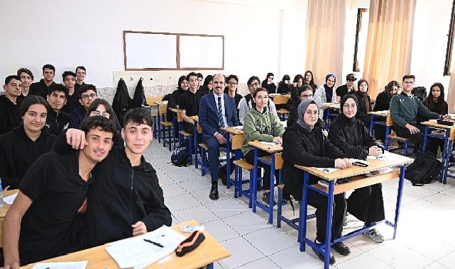 Başkan Altay Lise Öğrencileriyle Buluştu