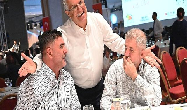 Başkan Topaloğlu öğretmenlerle yemekte bir araya geldi