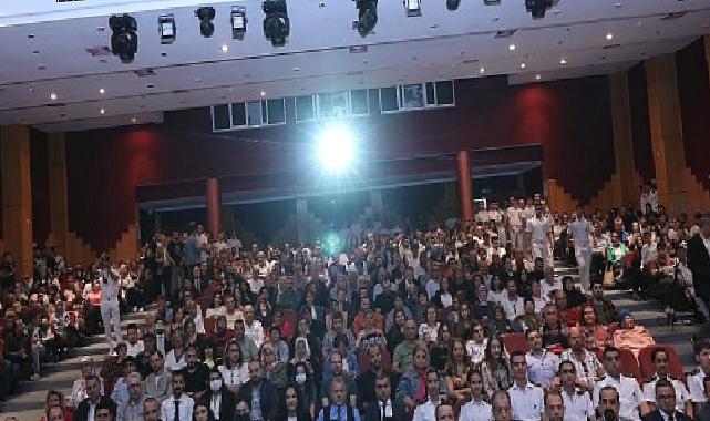 Deü’lü genç denizciler yeminlerini etti