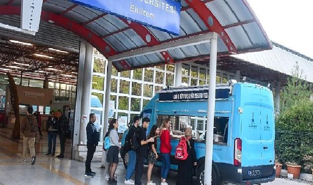 İzmir’de üniversite öğrencilerine “Günaydın Çorbası”