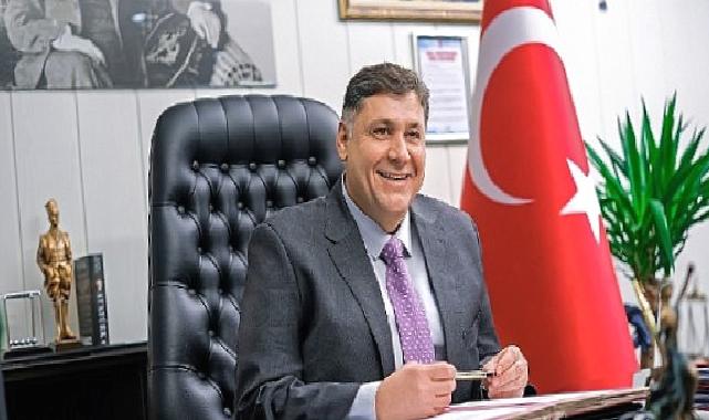 Menderes’te Öğrencilerin Cebi de Yüzü de Gülüyor