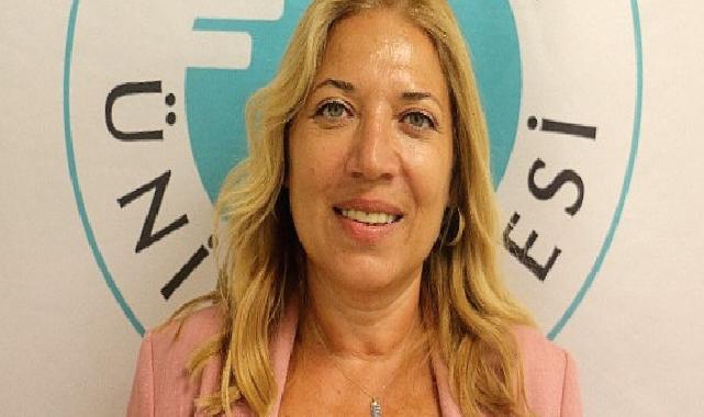 İngilizce bir iletişim aracı olarak öğretilmeli