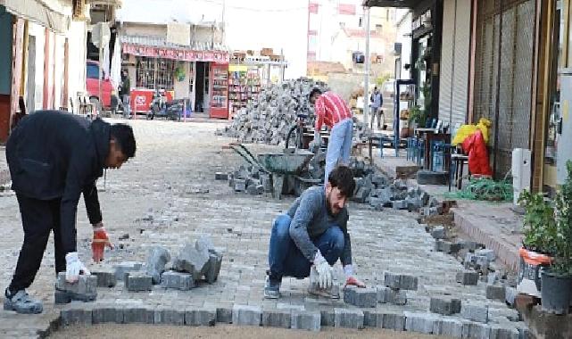 Burhaniye’de Yol İyileştirme Çalışmaları Devam Ediyor