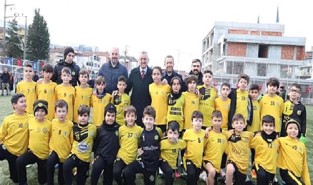 Minik futbolcular Büyükakın’a hünerlerini sergiledi