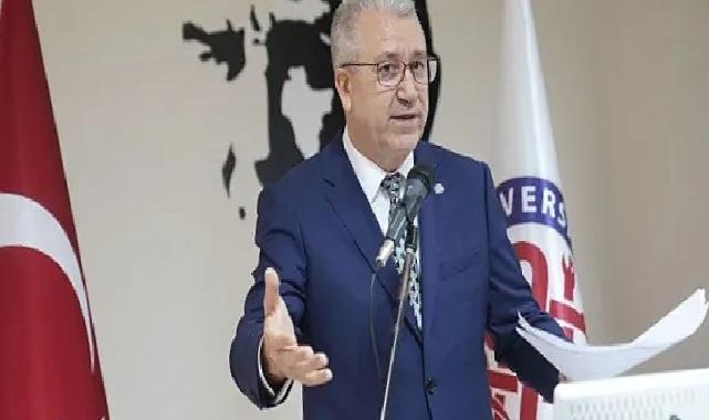 Rektör Prof. Dr. Budak, EÜTF Akademik Kurulu’nda akademisyenlerle bir araya geldi